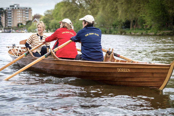 Learn to row in traditional boats with Teddington's Skiff Club