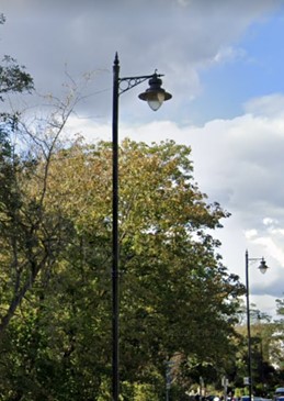 Figure 230 Hanging lantern streetlight