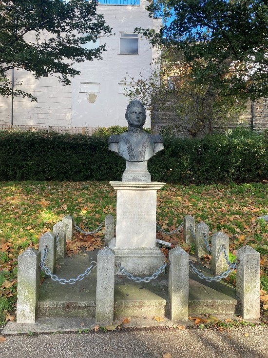 Figure 203 Bust of Bernardo O'Higgins in Bridge House Gardens
