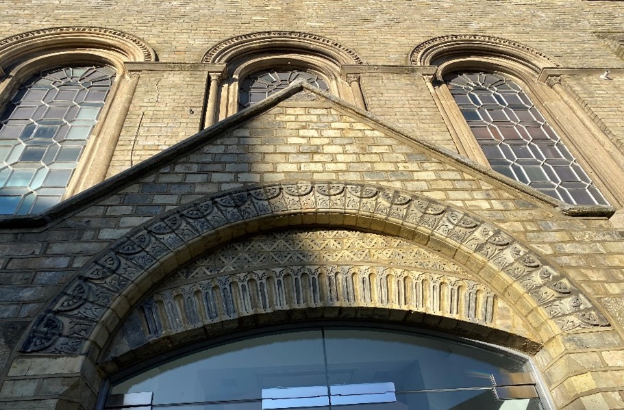 Figure 200 A series of arches over the entrance to the Church of St Elizabeth