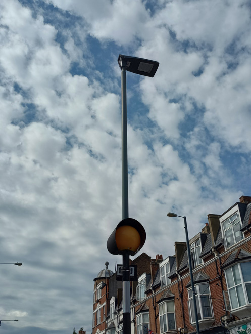 Figure 78: Hybrid lamppost on Sheen Lane