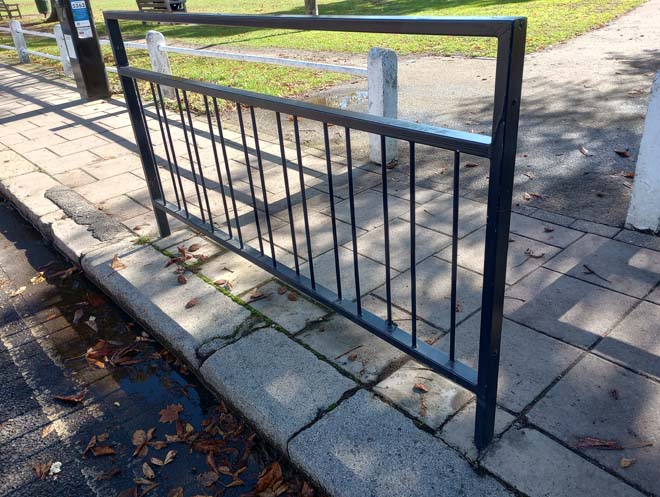 Figure 77: Safety fence on the north side of The Green