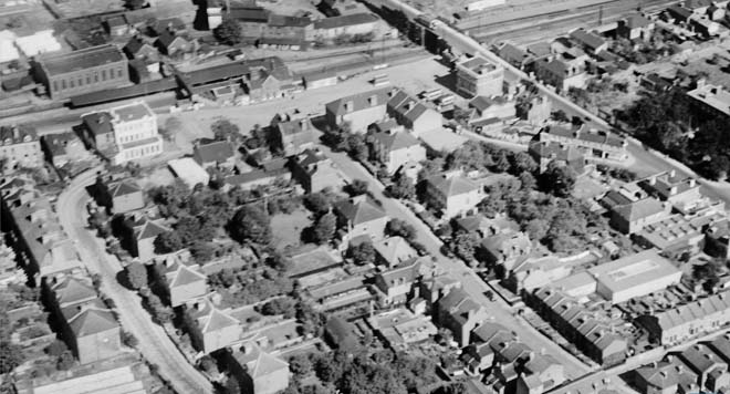 Fig. 4: The north end of Queen's Road, including the original Twickenham Railway Station, 1928