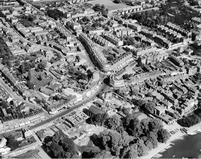 Fig. 4: Aerial view of Twickenham, 1928