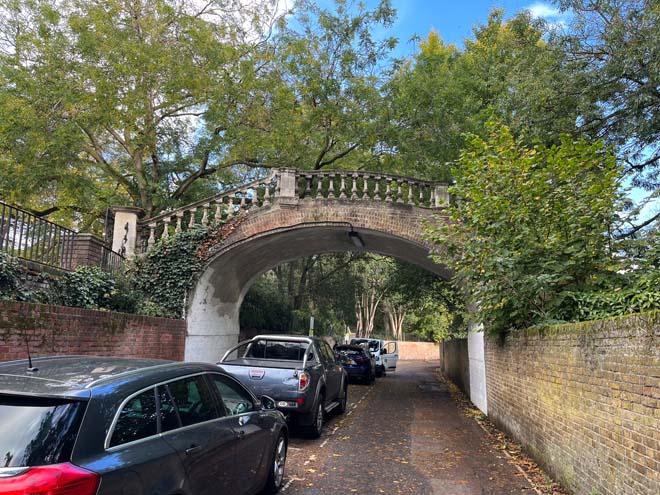 Fig. 113: The bridge connecting the two sections of York House Gardens is a focal point