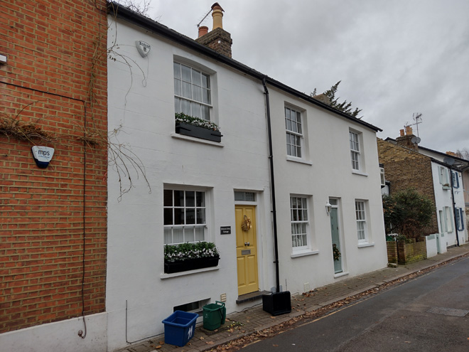 Fig. 58: Typical cottages to Orleans Road