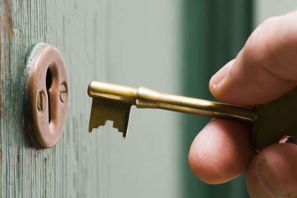 Protecting your home from burglary
