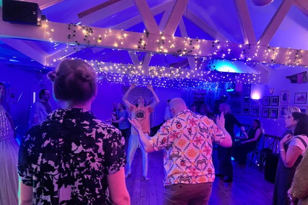 Local psychologist brings ecstatic dance to Twickenham