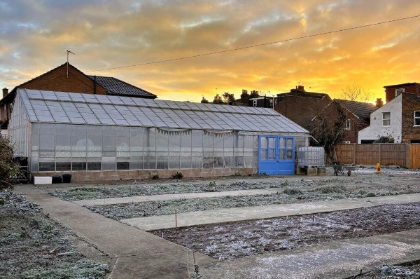 Join the Big Dig Out at Grimwood Road Garden